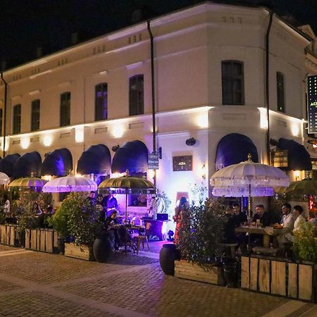 Acsa Inn クラヨーヴァ エクステリア 写真
