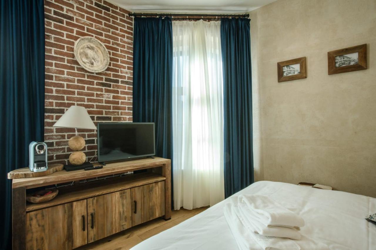Acsa Inn クラヨーヴァ エクステリア 写真