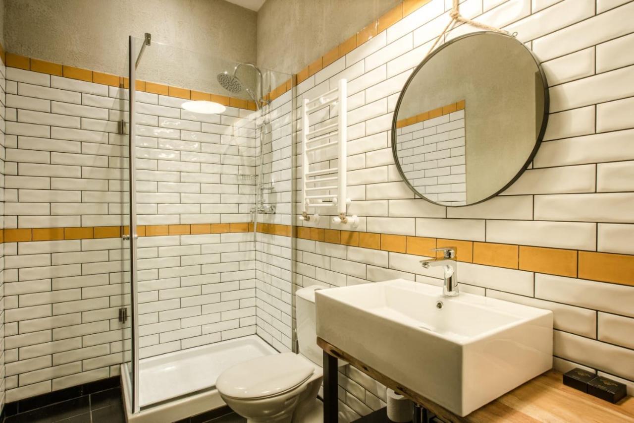 Acsa Inn クラヨーヴァ エクステリア 写真