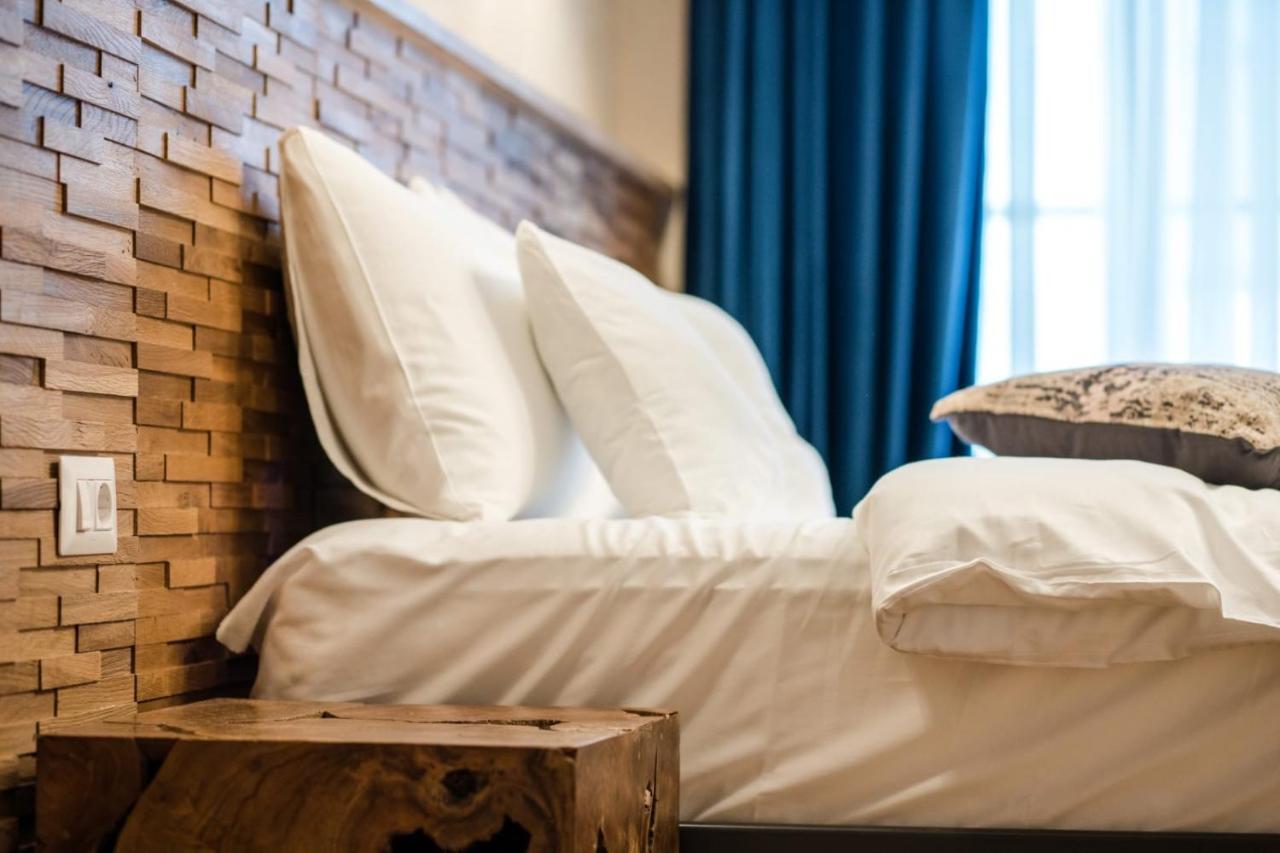 Acsa Inn クラヨーヴァ エクステリア 写真