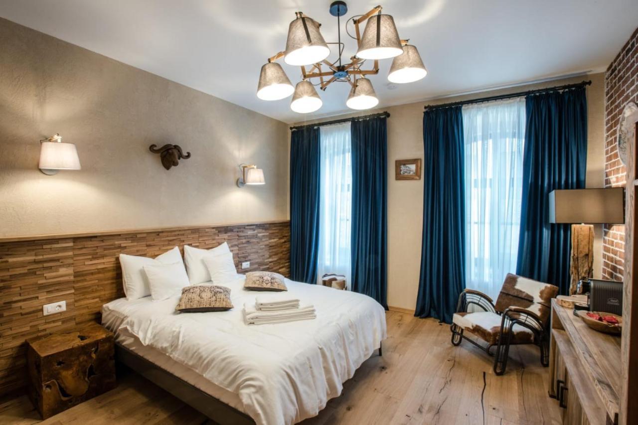 Acsa Inn クラヨーヴァ エクステリア 写真